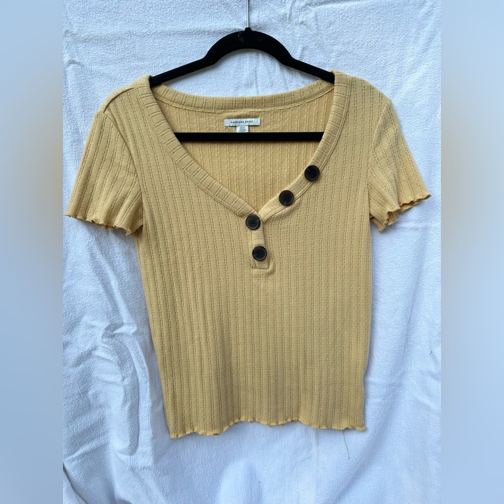 American Eagle Cream/White Button Down T-Shirt
